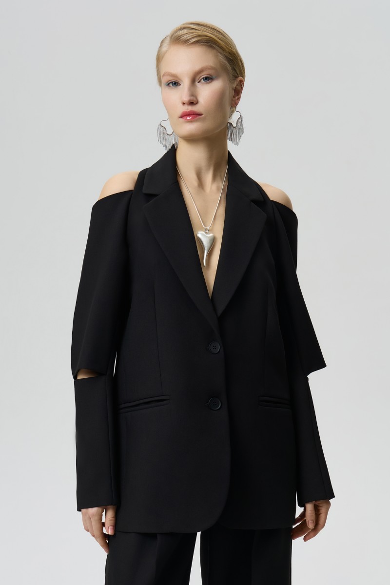 Пиджак с открытыми плечами