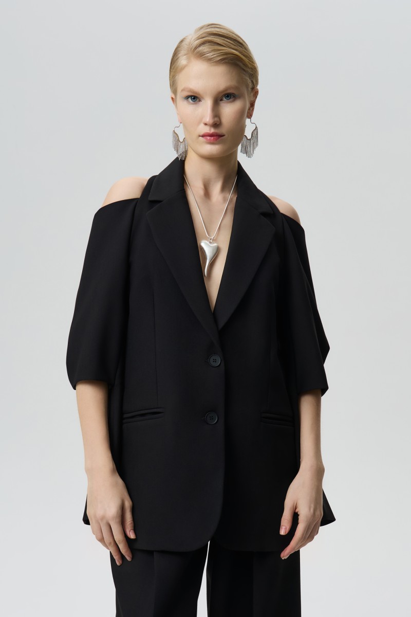 Пиджак с открытыми плечами