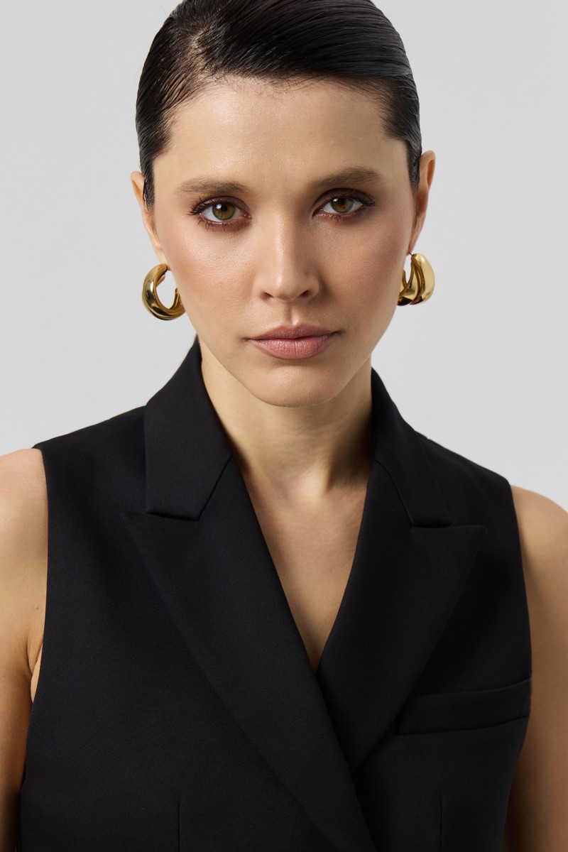 Жилет неклассический