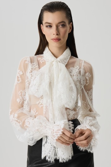 Блузка кружевная с шарфом