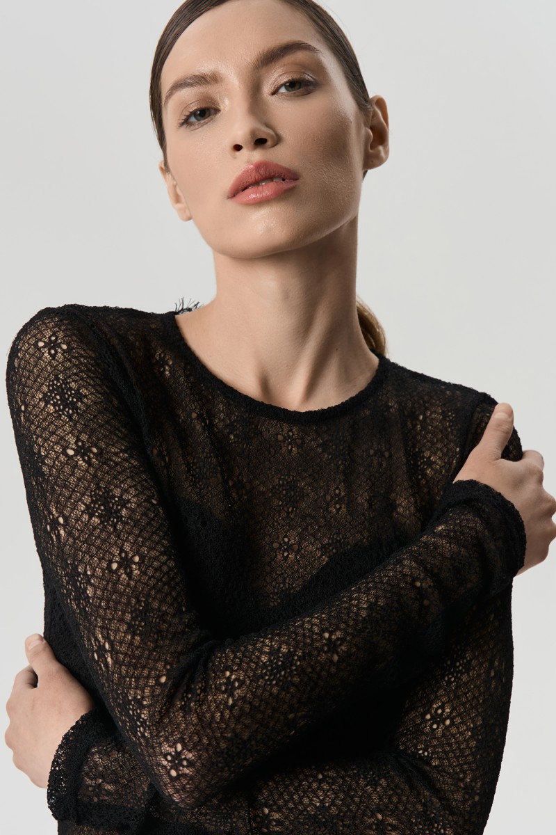 Лонгслив кружевной