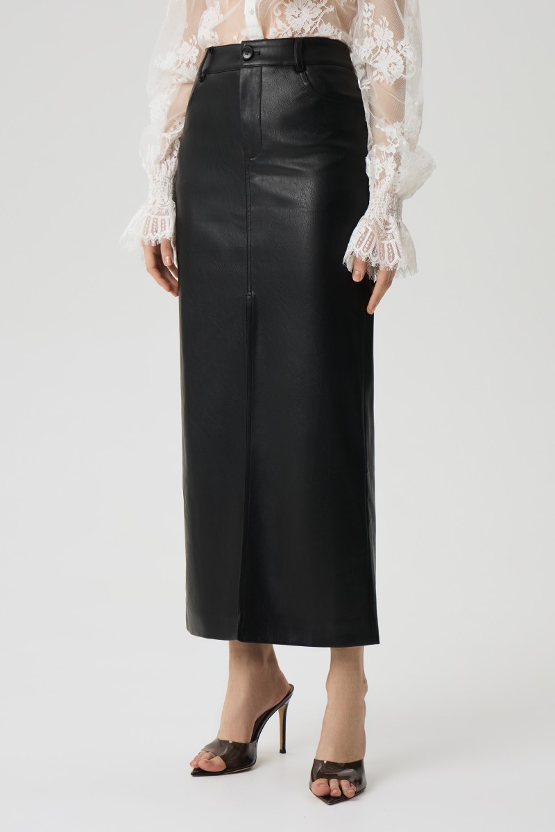Юбка с разрезом из эко-кожи