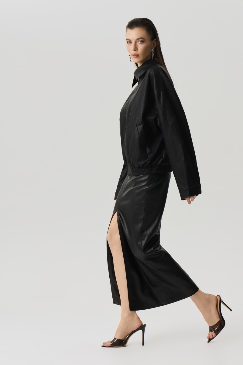 Юбка с разрезом из эко-кожи