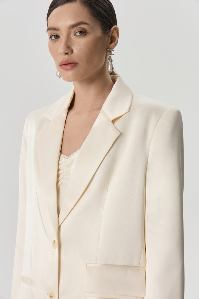 Жакет с кружевом