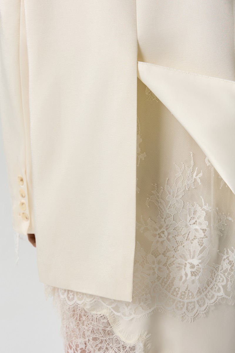 Жакет с кружевом