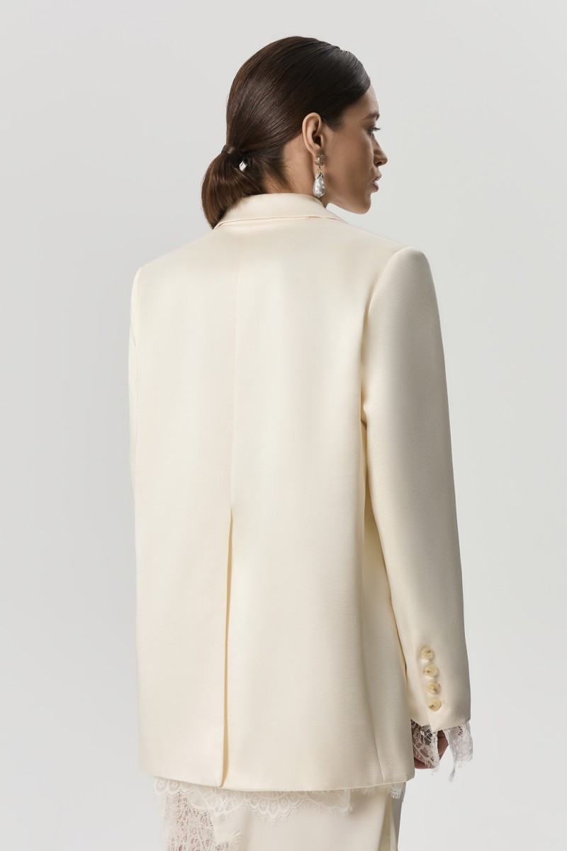 Жакет с кружевом