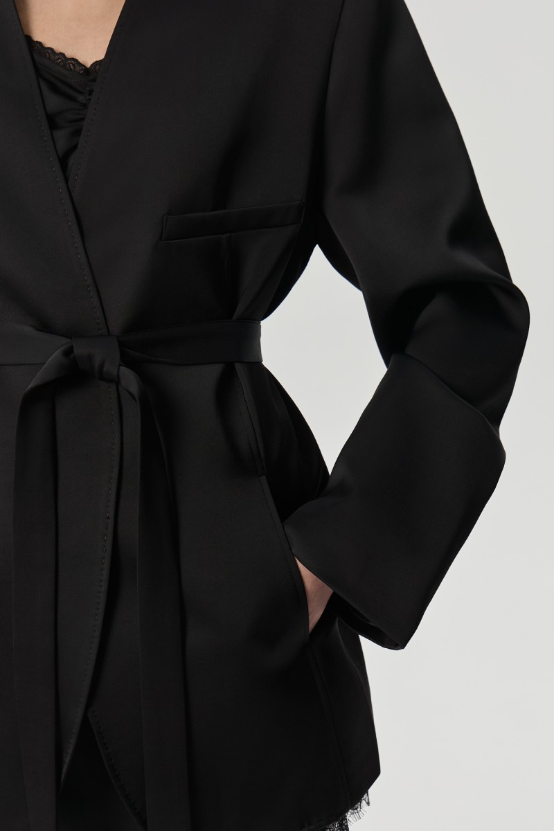 Жакет с поясом