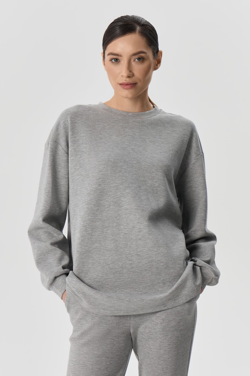 Трикотажный костюм с косынкой