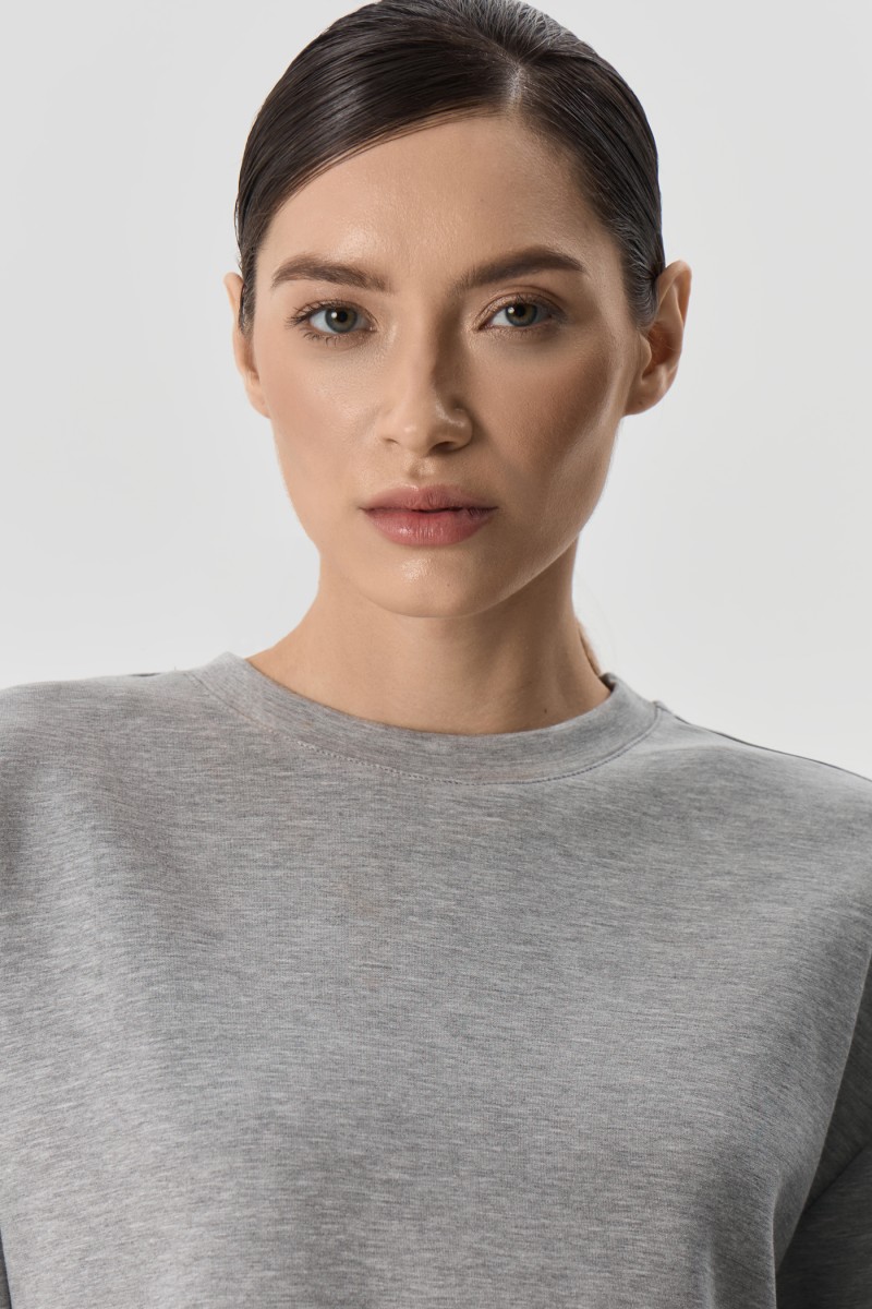 Трикотажный костюм с косынкой