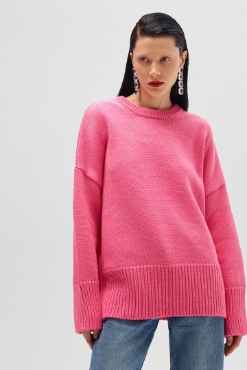 Свитер с круглым вырезом