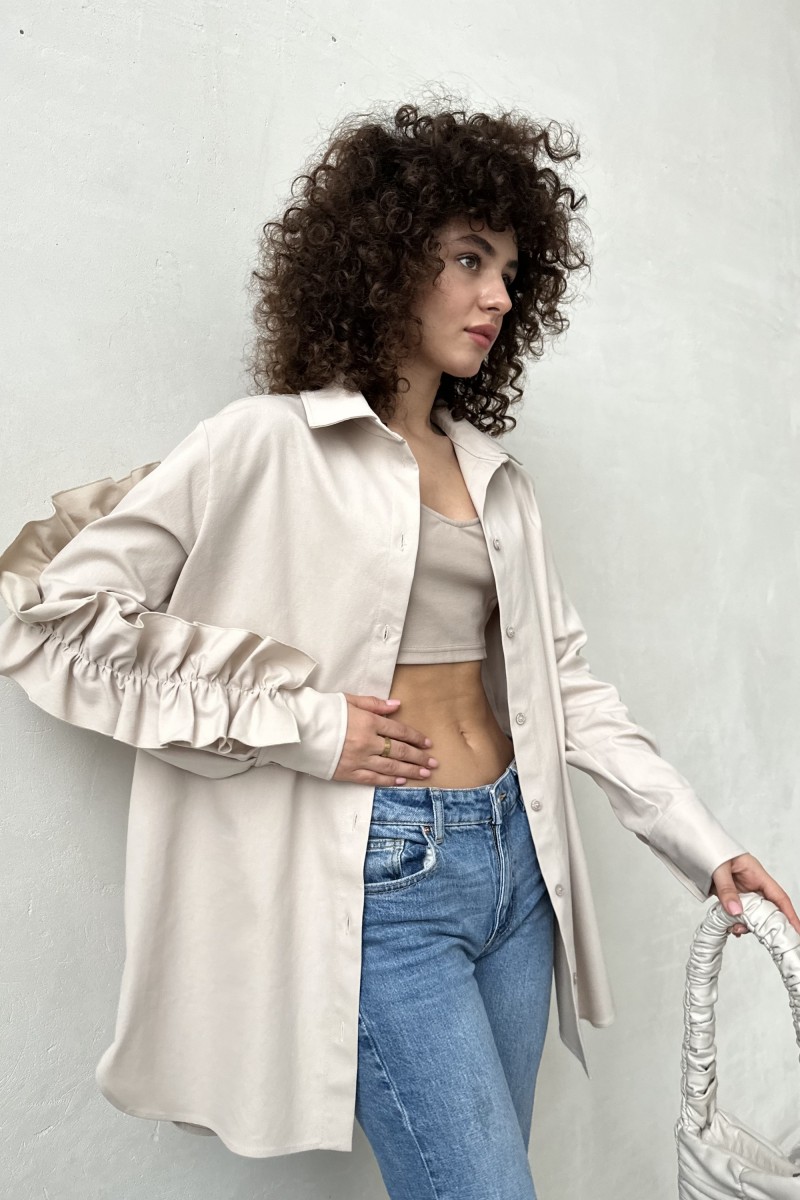 Рубашка с воланом