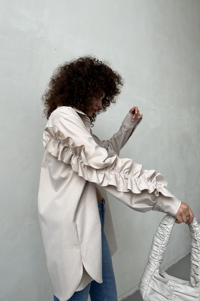 Рубашка с воланом