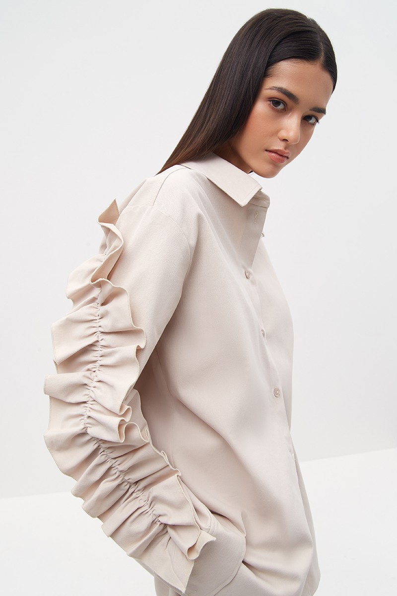 Рубашка с воланом