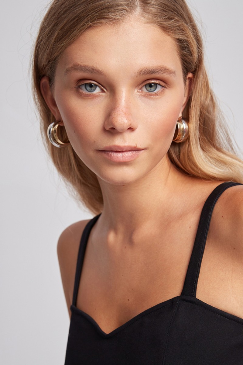 Топ ультракороткий