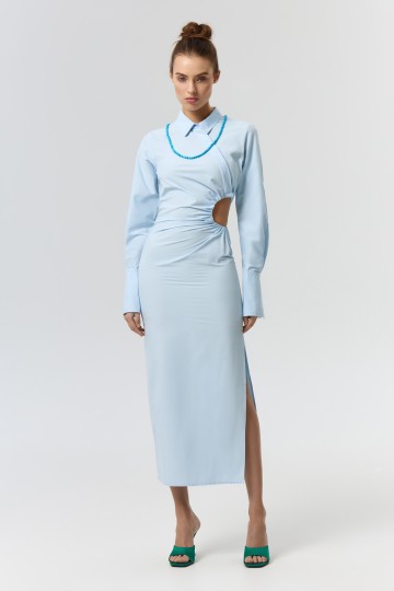 Платье с вырезом