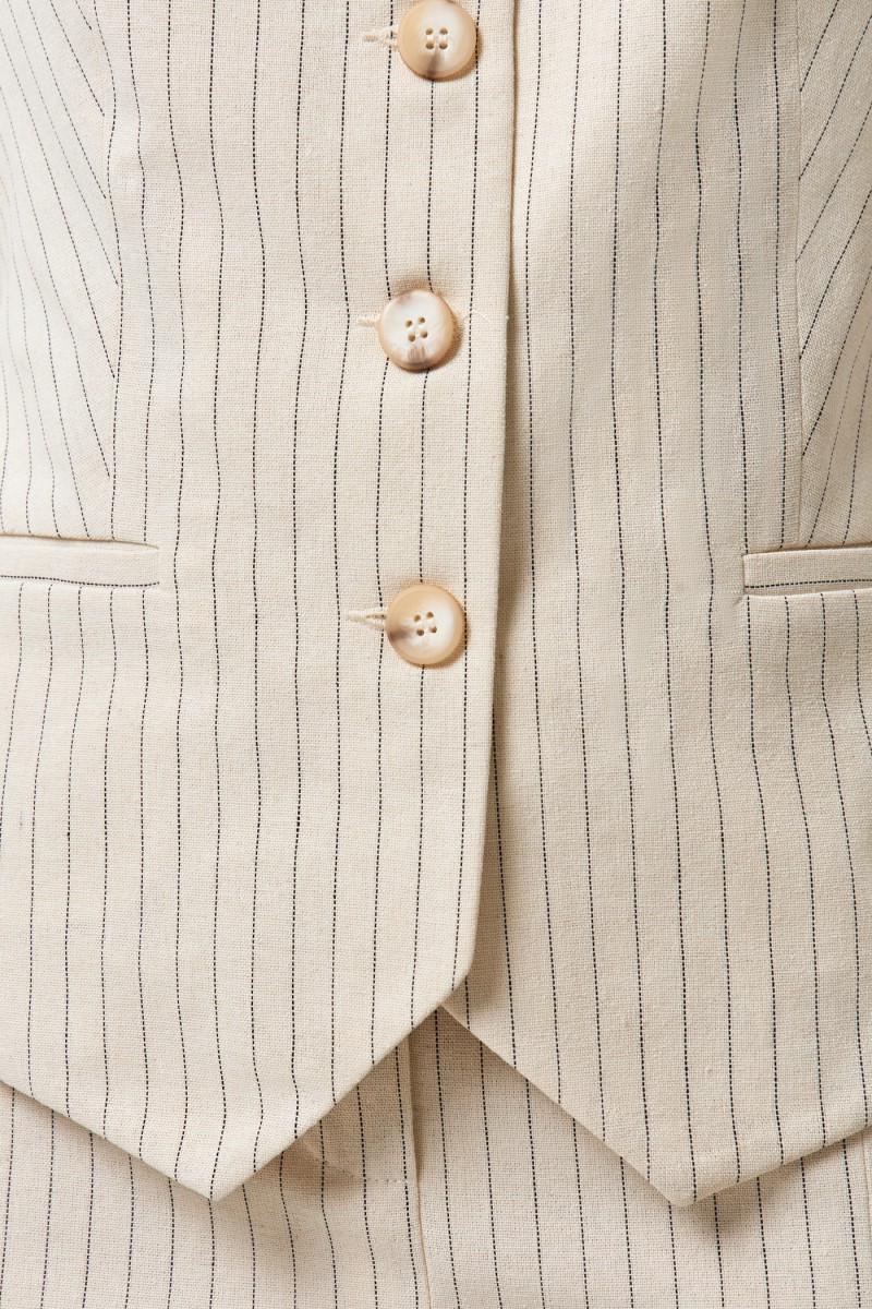 Жилет изо льна